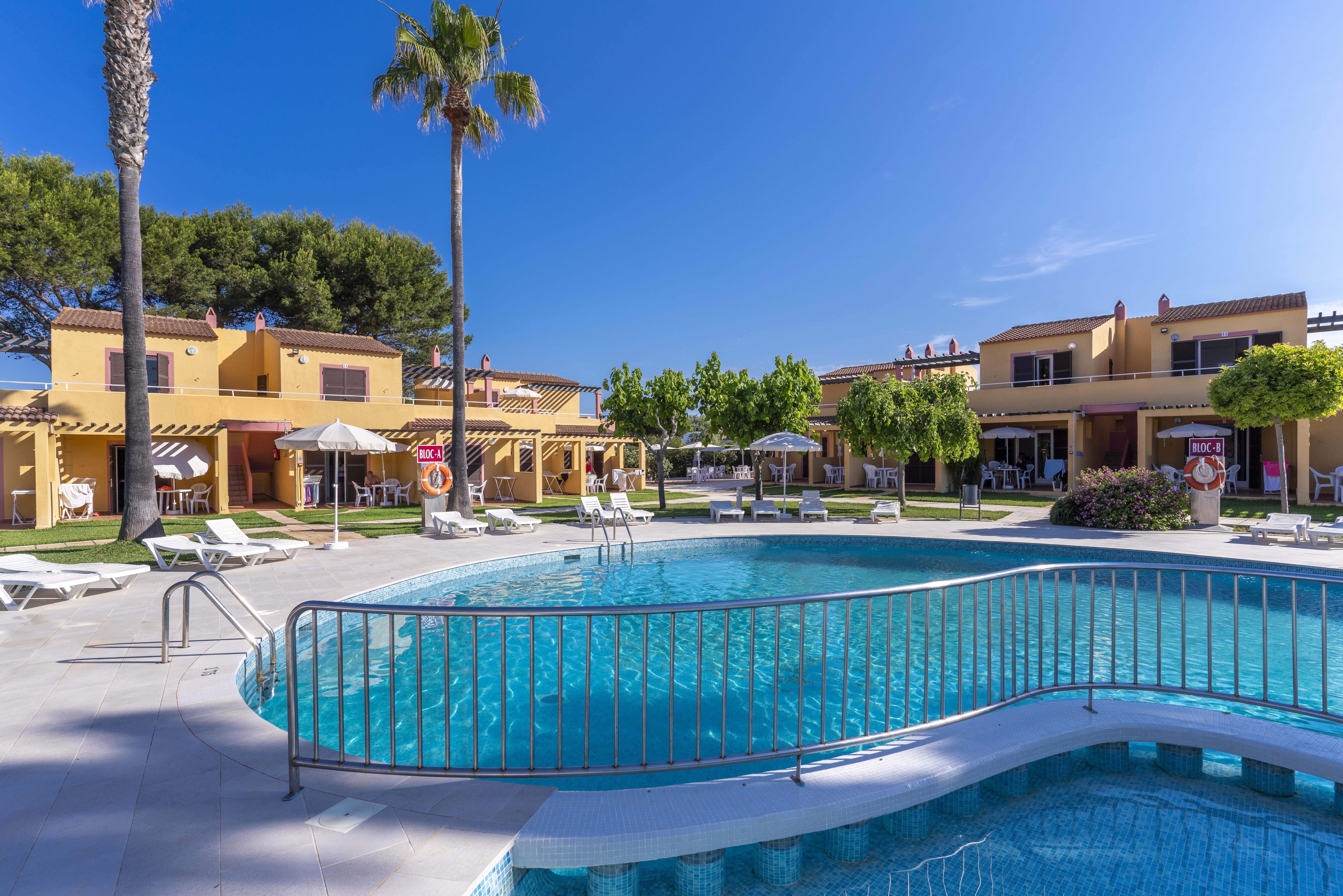 Apartamentos Ses Anneres Cala'N Blanes  Exterior photo